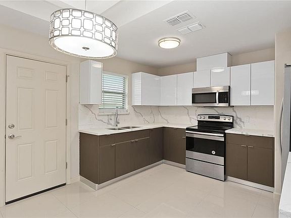 5th image of 1402 Coyote Hls APT 3