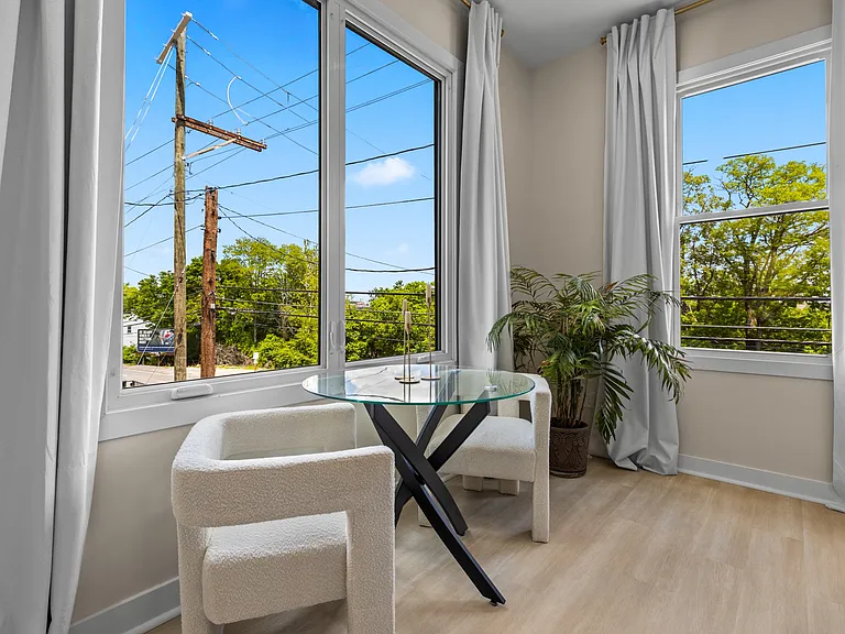 1255 W Pike St — Photo 11