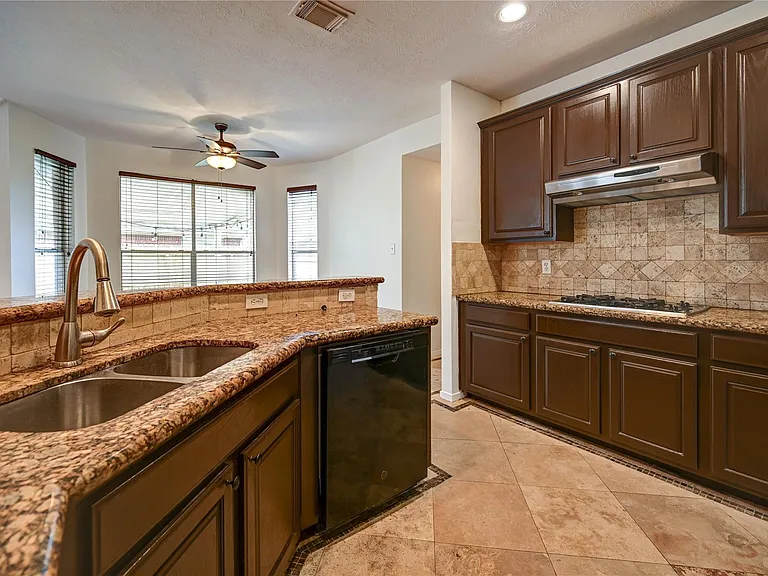 11906 Dinosaur Valley Dr — Photo 16