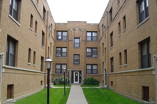 2nd image of 2633 N Spaulding Ave APT 2E