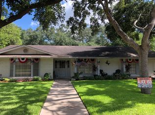 1325 Jefferson St, Alice, TX 78332