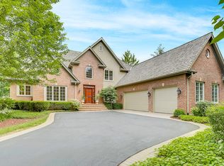 39 Graystone Ln, North Barrington, IL