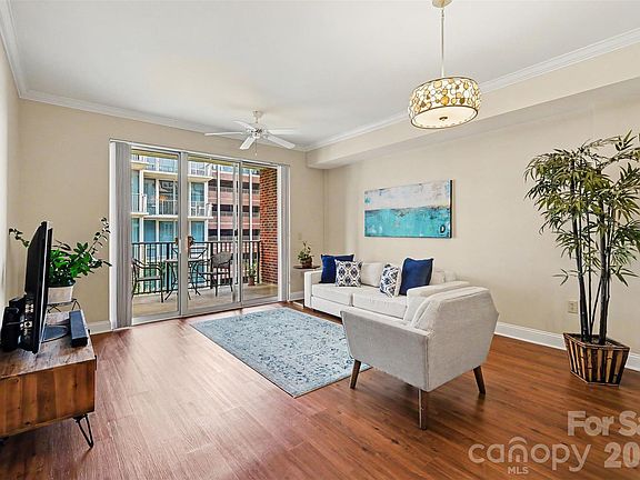 3rd image of 300 W 5th St APT 535