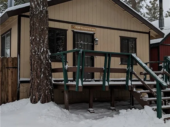 438 Victoria Ln, Sugarloaf, CA 92386