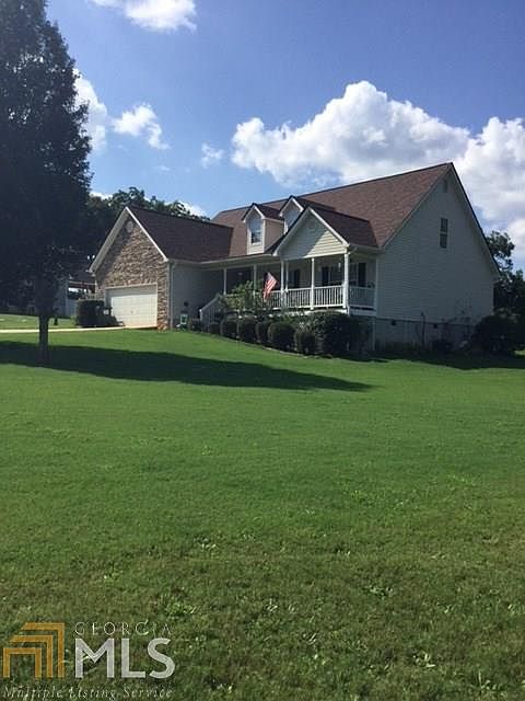 2nd image of 203 Abigaile Ct