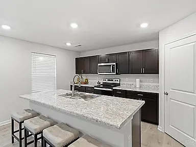 5049 Lakeview Dr — Photo 12