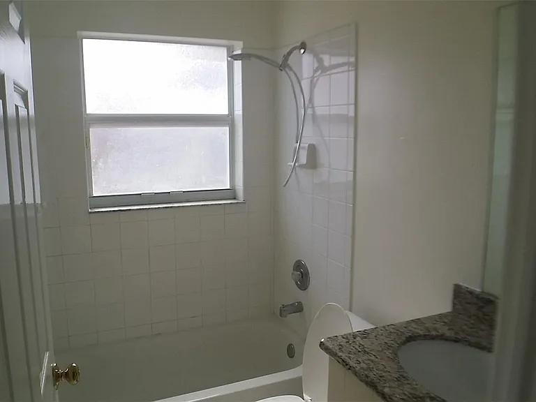 14241 SW 151st Ave — Photo 19