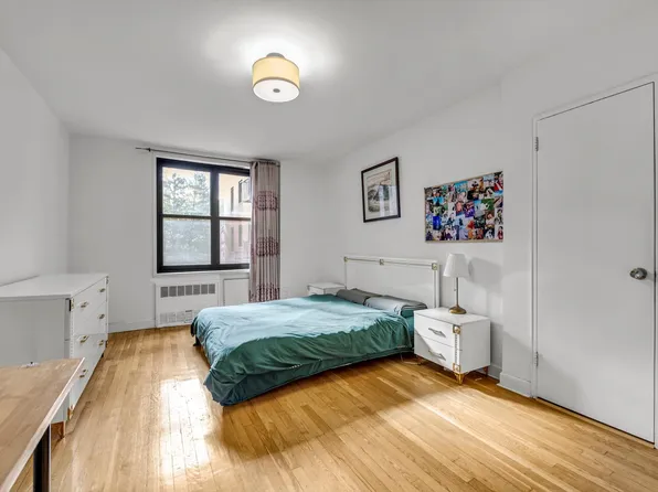 139-15 83rd Avenue image 14 of 21