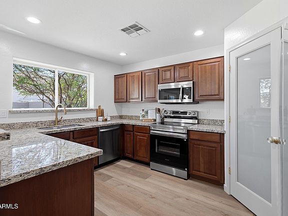 5th image of 15153 W RIVIERA Drive