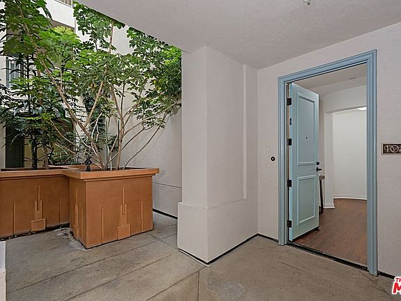 4th image of 5625 Crescent Park W APT 108