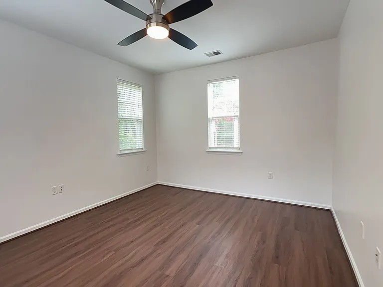 662 Lacy Oak Dr — Photo 10