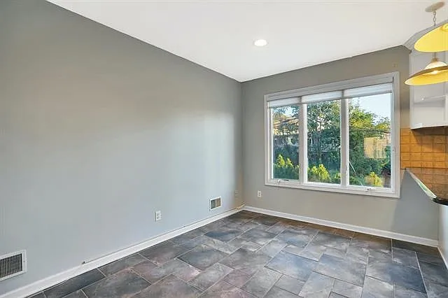 5 Hops Commons Ct — Photo 12