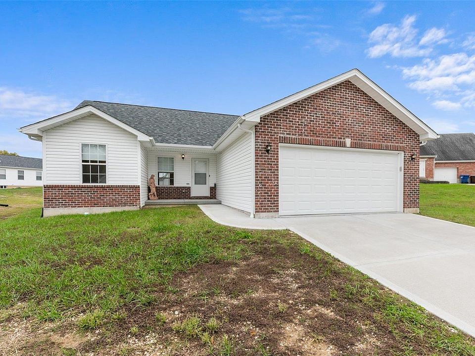 1st image of 46 Schulze Dr