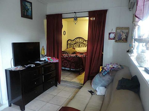 2nd image of 4935 Lana Dr