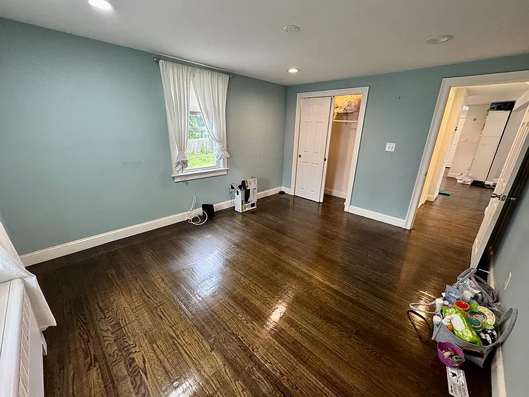 26 Fairview Ave — Photo 12