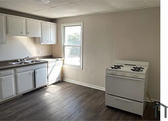 810 E Erie Ave #UP — Photo 6