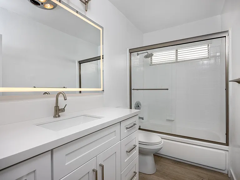 West Brent Apartments — Photo 57