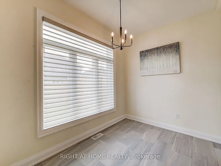 138 Woodberry Cres — Photo 21