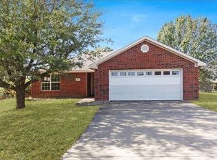 307 Coral Reef St, Gun Barrel City, TX 75156