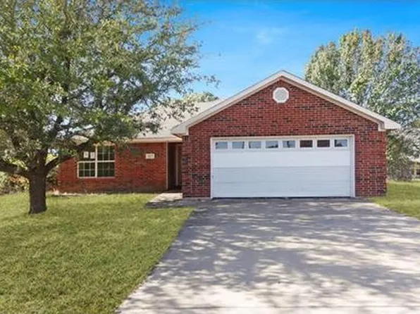 307 Coral Reef St, Gun Barrel City, TX 75156