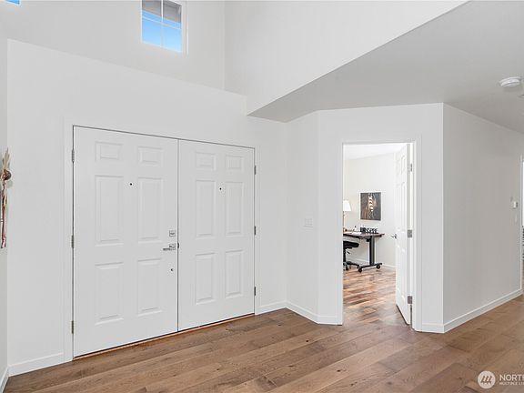 4th image of 70 Camano Ln