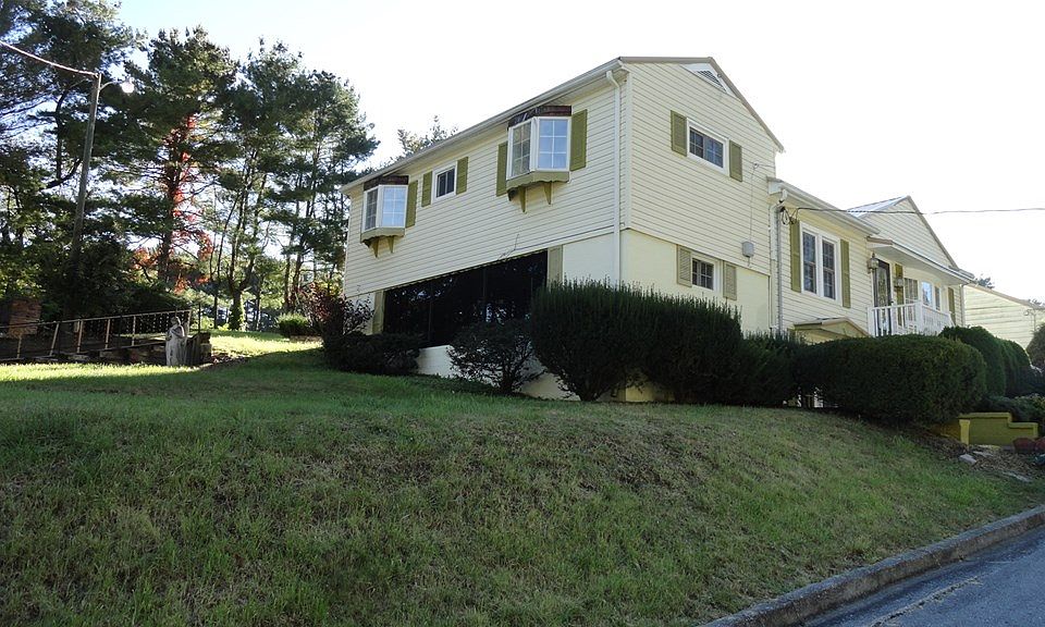 312 Circle Dr, Bluefield, VA 24605 MLS 51572 Zillow