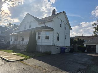22 Park St, Warren, RI 02885