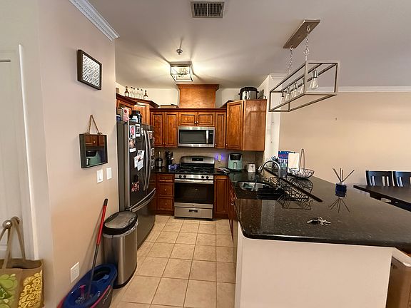 2nd image of 29-31 Freeman St APT B1