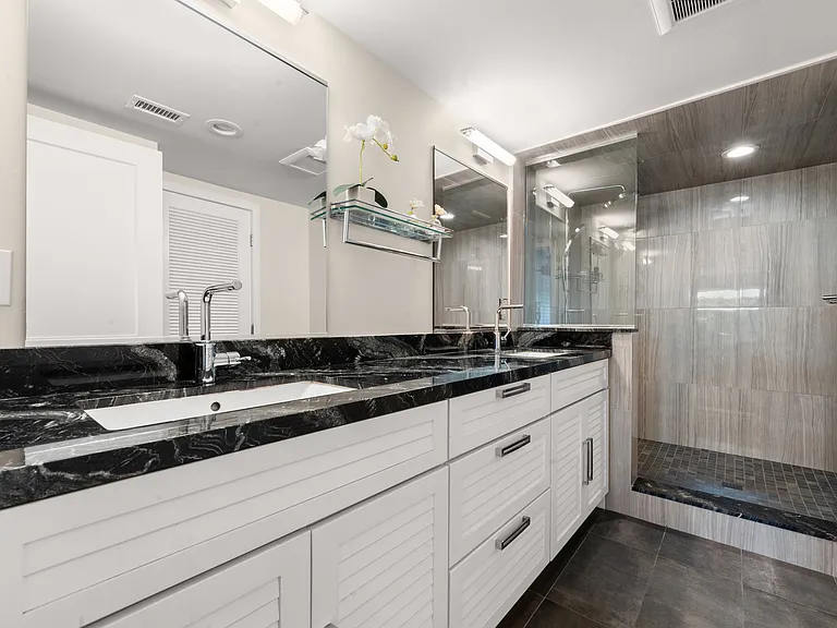 7025 Estrella De Mar Rd — Photo 15