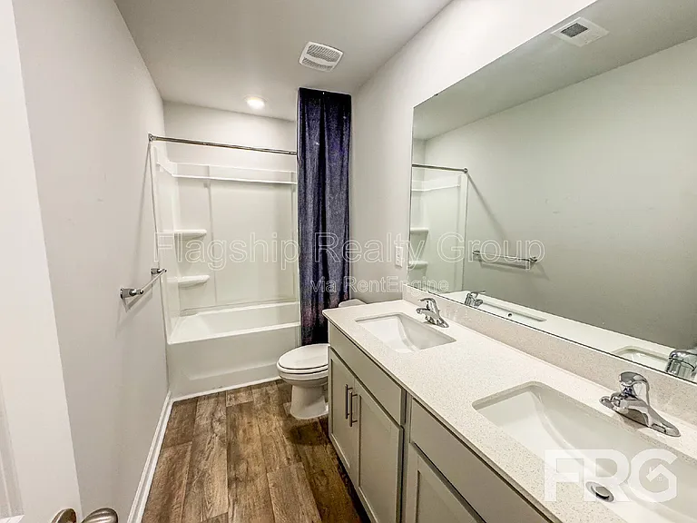 1313 Riverstone Dr — Photo 23