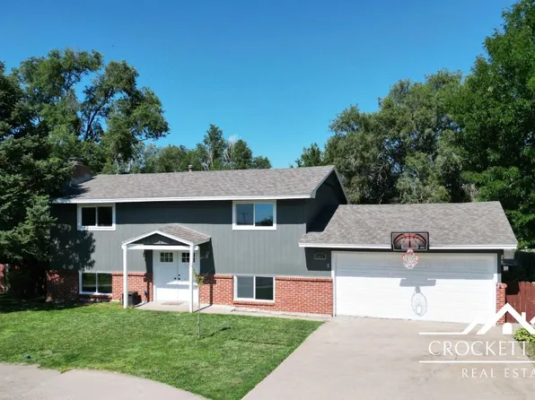 2003 N Apache Dr, Garden City, KS 67846