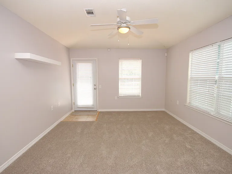 1159 Brownfield Rd — Photo 3