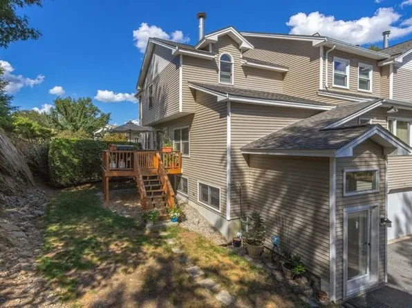 7 Arrowhead Cir, Ashland, MA 01721