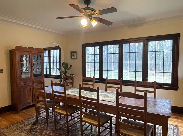 932 Ottawa Dr, Youngstown, OH 44511