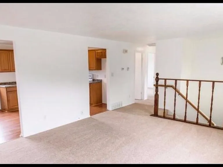 631 W 100 N — Photo 2