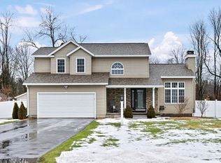 5930 Fairway Ln, Rome, NY 13440