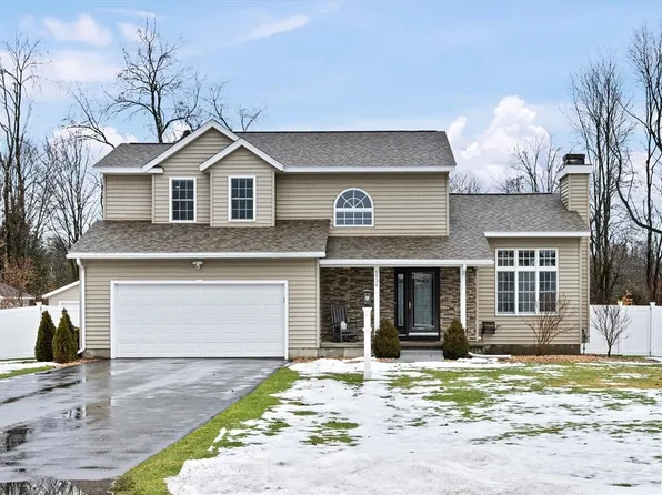 5930 Fairway Ln, Rome, NY 13440