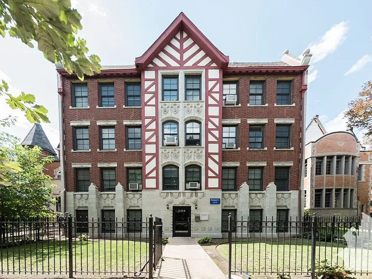2422 N Kedzie Blvd — Photo 3