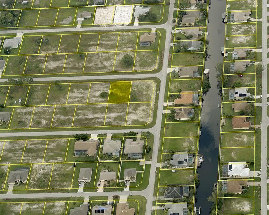 1st image of 1726 SW 39th Ter