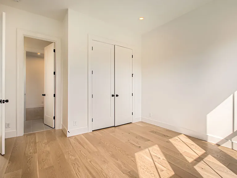 433B Croley Dr — Photo 23