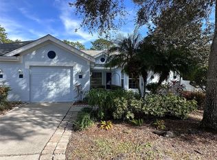 1895 Country Club Blvd, Mount Dora, FL 32757