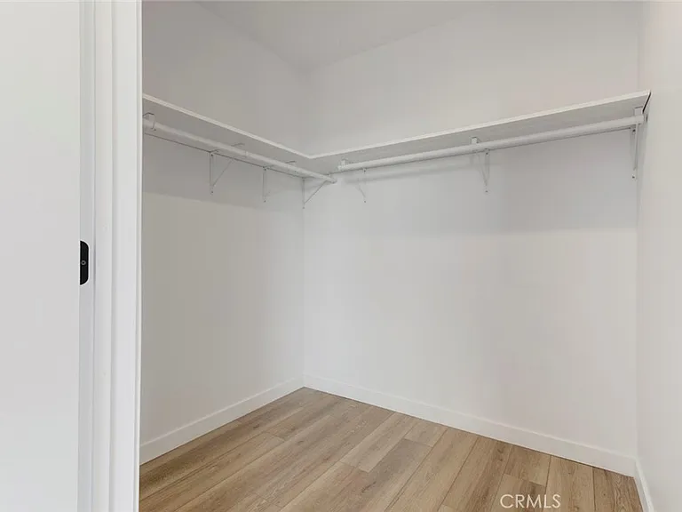 14810 Delano St #204 — Photo 5