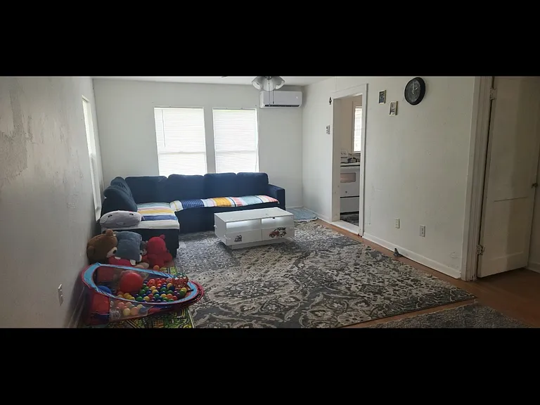 701 S Pierce St — Photo 9