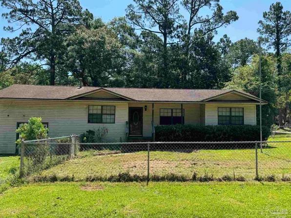 5364 Cathy St, Milton, FL 32583