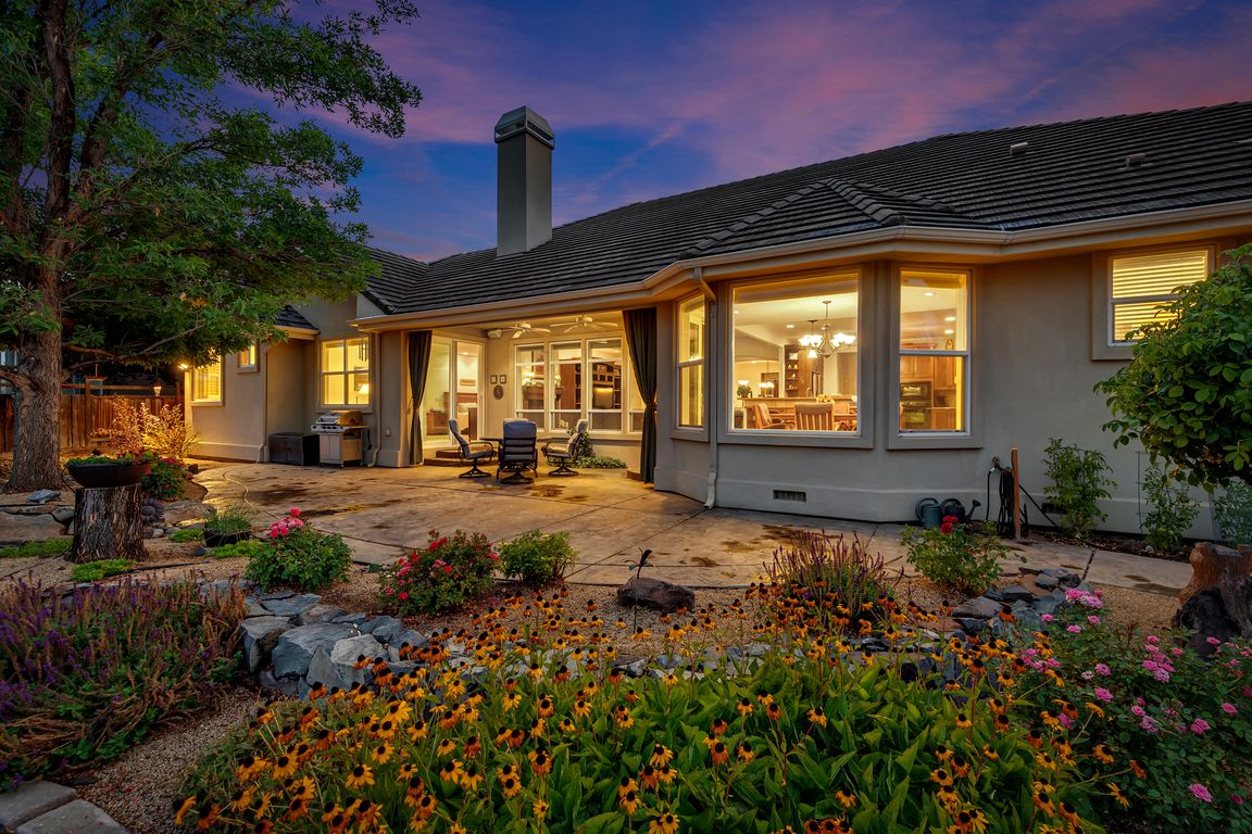 next background image