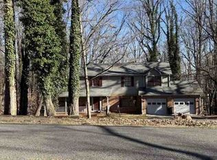 1301 Mulberry Rd, Martinsville, VA 24112