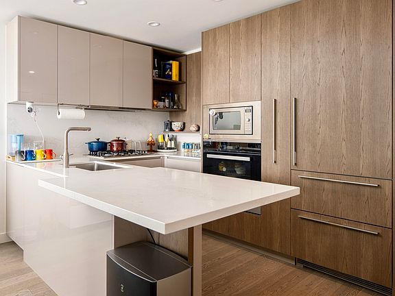 5th image of 6833 Pearson Way #605