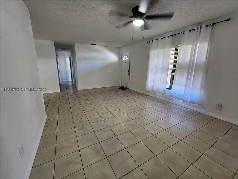 16311 SW 102nd Pl — Photo 8