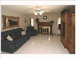3rd image of 3142 Lakestone Dr