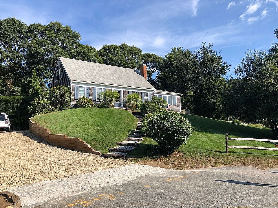 2nd image of 21 Nauset Farms Way